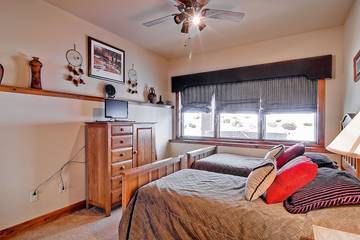 Vacation Home for 7 Guests in Breckenridge, Summit County, Picture 4