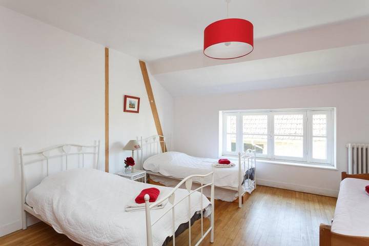 Maison d’hôte pour 9 personnes, avec vue et jardin, adapté aux familles dans Seine-et-Marne - 3