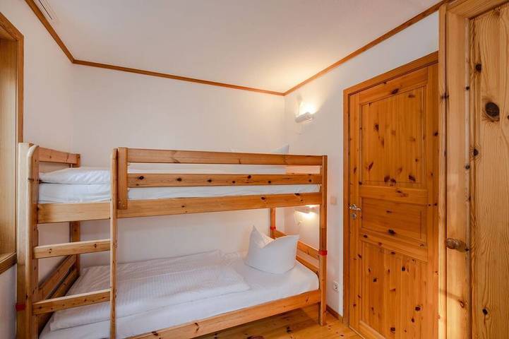 Haus am Schloonsee 30 - Gemütliches Ferienhaus in Bansin mit Garten – nur 900 m in Bansin, Heringsdorf