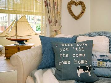 Holiday Rental for 8 People in Little Haven, Pembrokeshire, Photo 4