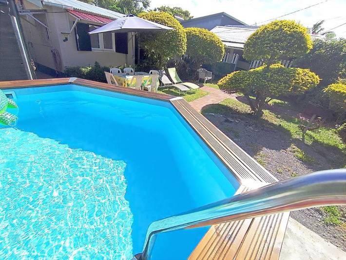 Gîte pour 2 personnes, avec sauna et vue ainsi que piscine et jardin dans Riviere Du Mat - 4