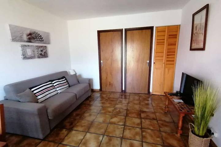 Entire apartment, Garden level in detached house Nice view in Embrun, Écrins National Park