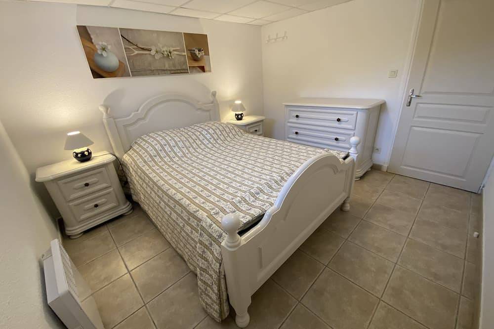 Apartamento entero, Calm and relaxation with a view of the Château and listed village, L'Olivier in Grignan, Región de Nyons