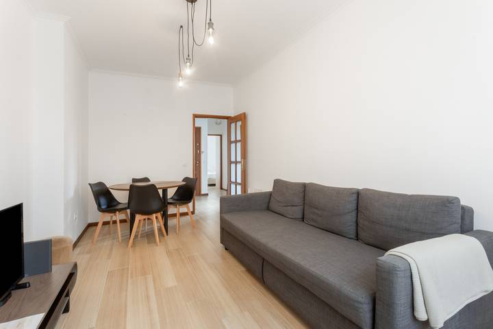Holiday Home 'Beautiful Apartment Facing The Sea' with Wi-Fi in Esmoriz, Aveiro District
