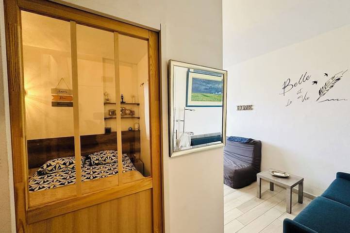 Villa pour 4 personnes, avec terrasse à Borgo - 2