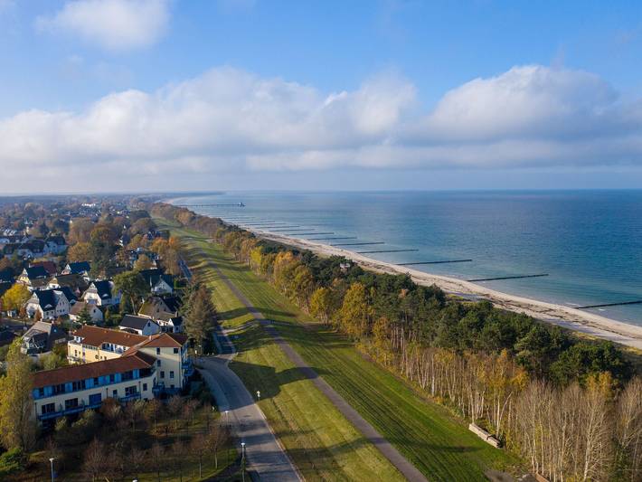 Ferienwohnung für 3 Personen, mit Terrasse und Garten in Zingst