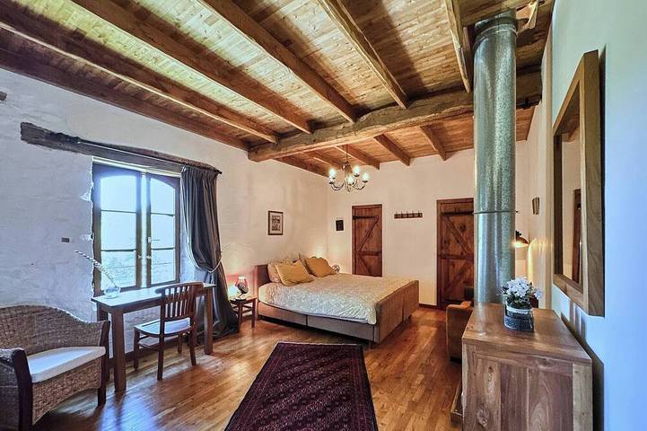 Location de vacances pour 5 personnes, avec terrasse à Château-Chervix - 2