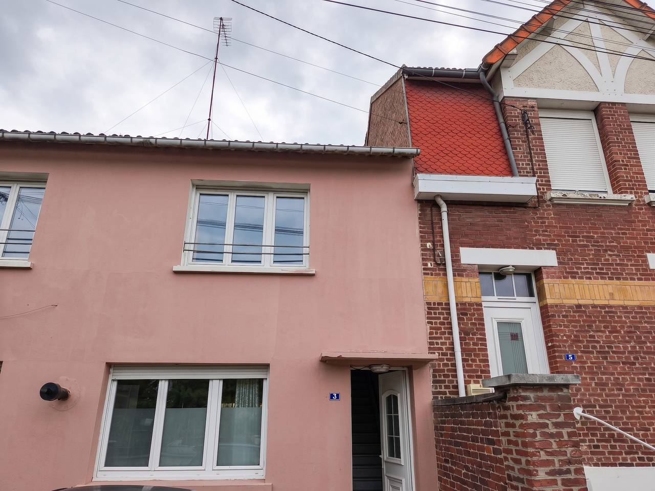 Appartement entier, Appartement confortable à Eppeville de 70 m² in Eppeville, Région de Péronne