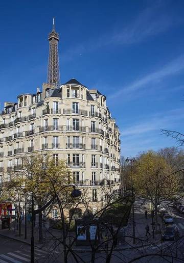 Chambre d’hôte pour 3 personnes, avec vue, animaux acceptés près de la Tour Eiffel