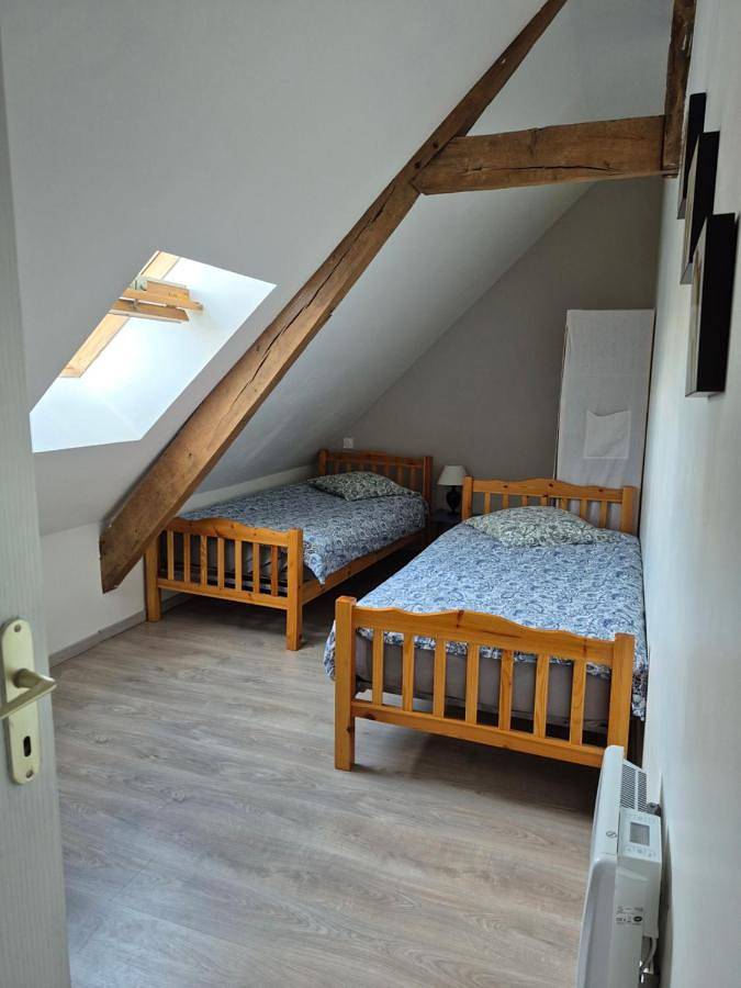 Location de vacances pour 4 personnes, avec Terrasse ainsi que Jardin et Vue à Padirac - 2