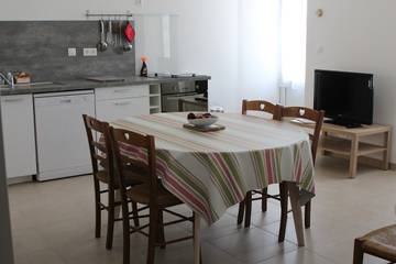 Gîte pour 4 personnes, avec terrasse à La Flotte