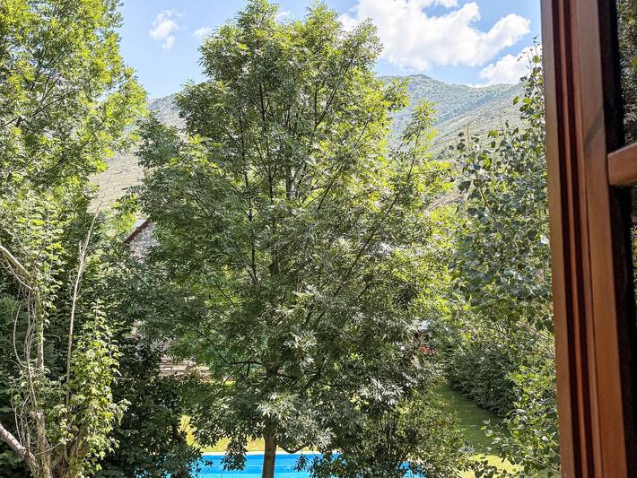 Gîte pour 6 personnes, avec jardin dans Vallee De Boi - 2