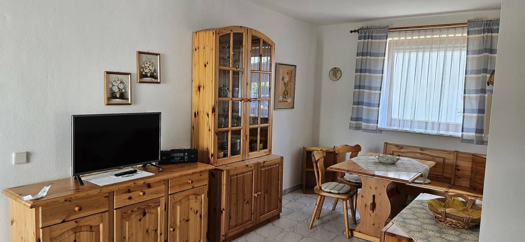 Ferienwohnung für 5 Personen, mit Garten und Balkon sowie Seeblick und Ausblick, kinderfreundlich in Finkenstein am Faaker See - 4