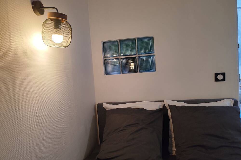 Ganze Wohnung, Charming 25m2 studio close to Cdg airport, Parc Astérix, sandy sea, in Louvres, Val-d'Oise