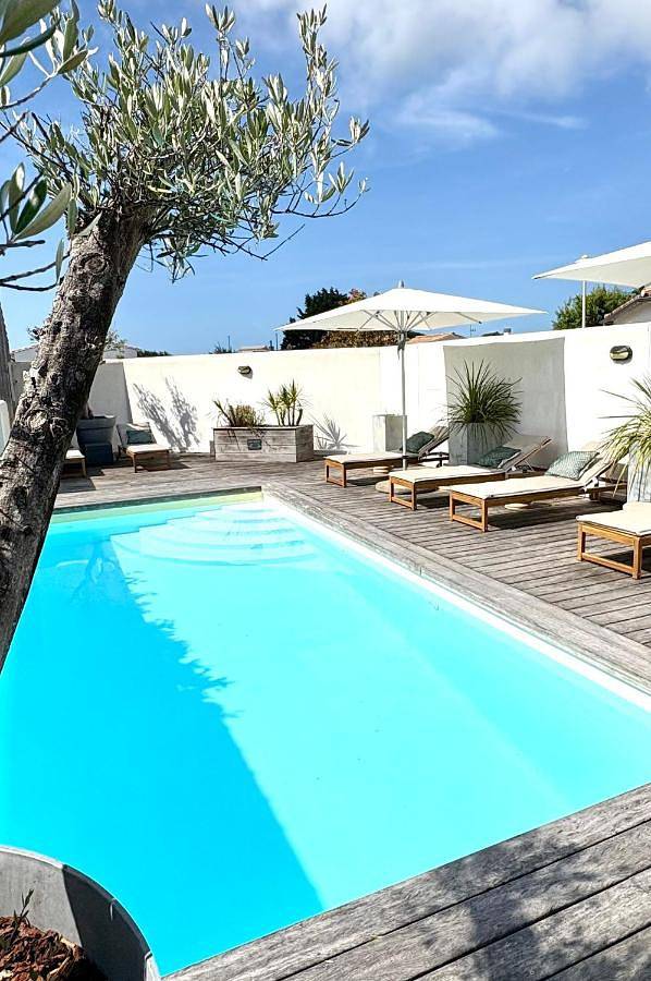 Hôtel pour 2 personnes, avec Terrasse et Piscine à Loix