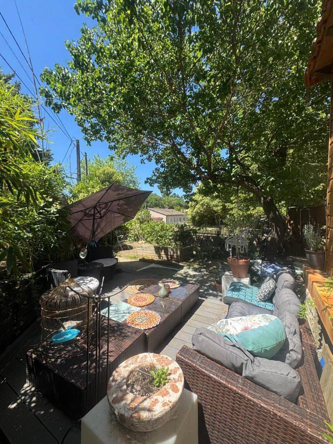 Location de vacances pour 4 personnes, avec jacuzzi ainsi que jardin et terrasse, animaux acceptés à Montferrand - 2