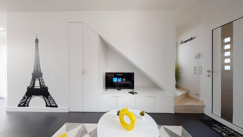 Location de vacances pour 6 personnes, avec terrasse et vue à Villejust - 4