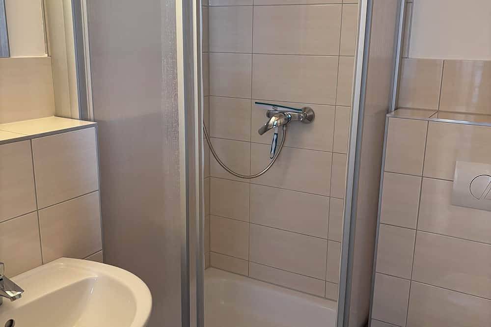 Ganze Wohnung, Gemütliche Ferienwohnung / Monteurzimmer für 1-3 Personen nahe Berlin Fewo 4. in Liebenwalde, Ruppiner Seenland
