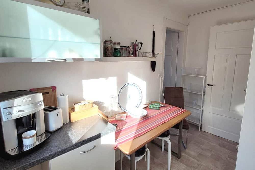 Entire apartment, Stay in style central 3 room App at the Gertrud Schlössli 10 min to Old town in St. Gallen, Lake Constance (Switzerland)
