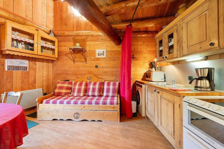 Gîte Le Marmotton - Chalet Les Abeillos in Bonneval-sur-Arc, Massif de la Vanoise