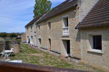 Gîte pour 4 personnes, avec jardin à Graye-sur-Mer