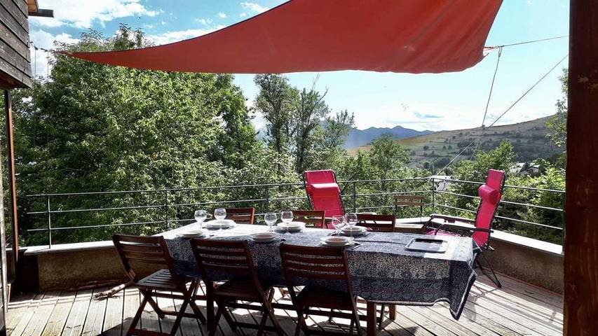 Gîte pour 6 personnes, avec Terrasse et Jardin
