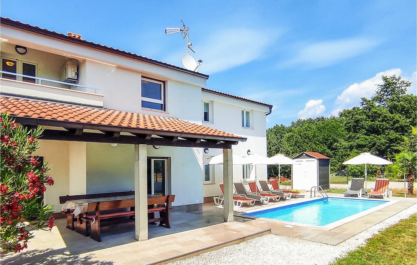 Maison de vacances pour 8 personnes avec terrasse in Fuskulin, Région de Porec