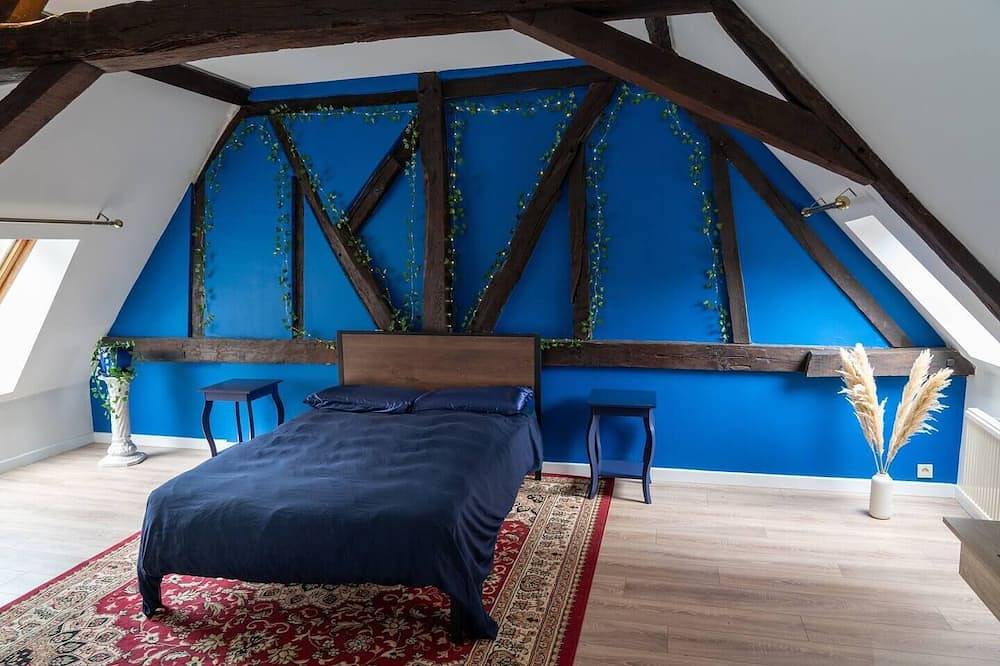 The charming house in Moulins, Allier (desambiguación)