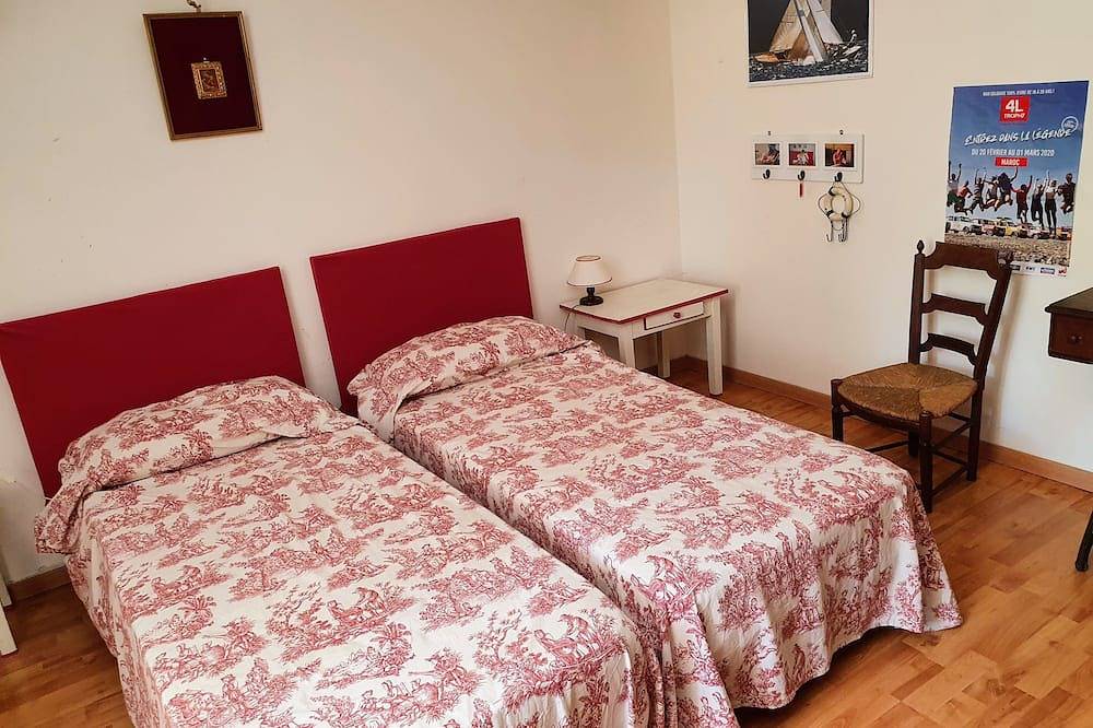 Duplex de charme dans une Villa à 5mn à pieds de la plage in Royan, Côte de Beauté