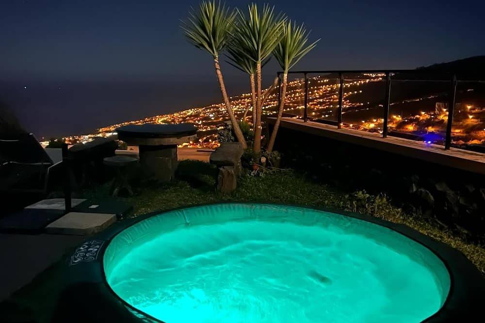 Casa vacanza a Arco da Calheta a partire da 211€ a notte