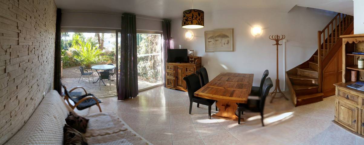 Gîte pour 4 personnes, avec jardin et jacuzzi ainsi que piscine et terrasse dans Boulouris - 2