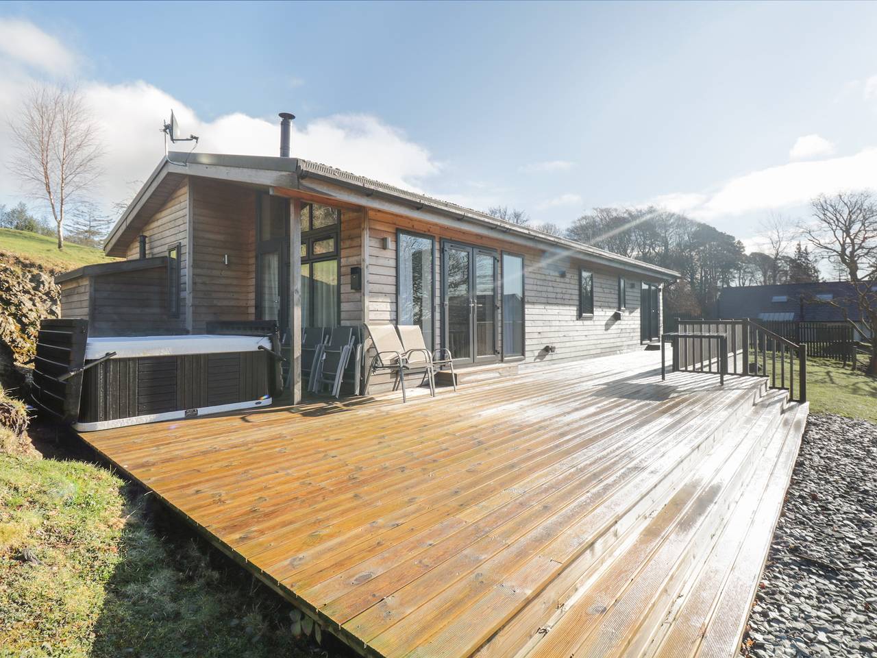 Tarn Lodge in Bowness-on-Windermere, Lake District