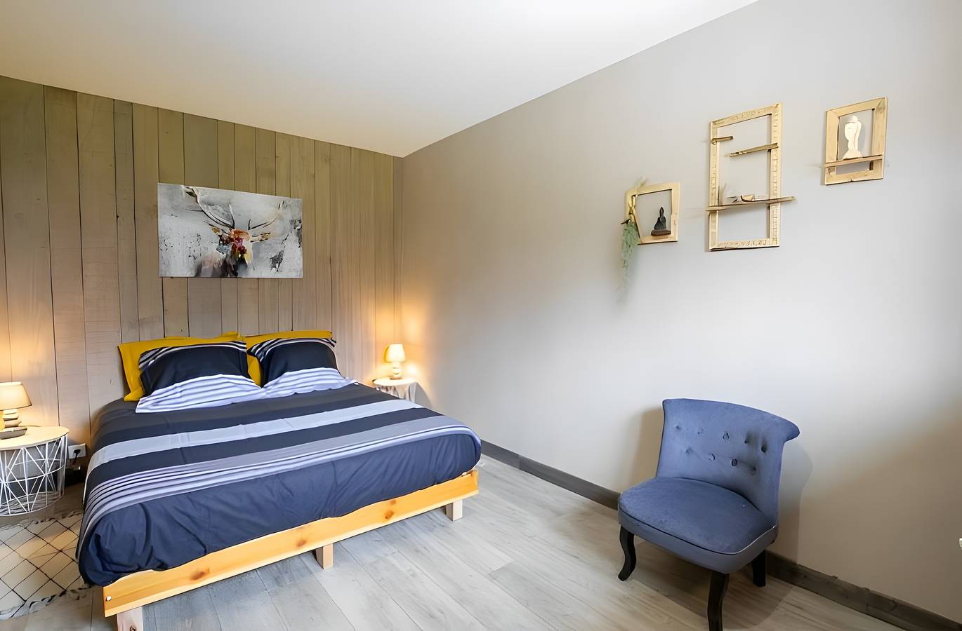 Les Silex Guest Room: Modern Comfort in the Heart of Périgord Noir in Plazac, Périgord Noir