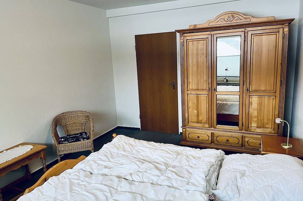Ganze Wohnung, Gemütliche Ferienwohnung (88 qm) für bis zu vier Personen mit großzügigem Balkon in Silbach, Winterberg