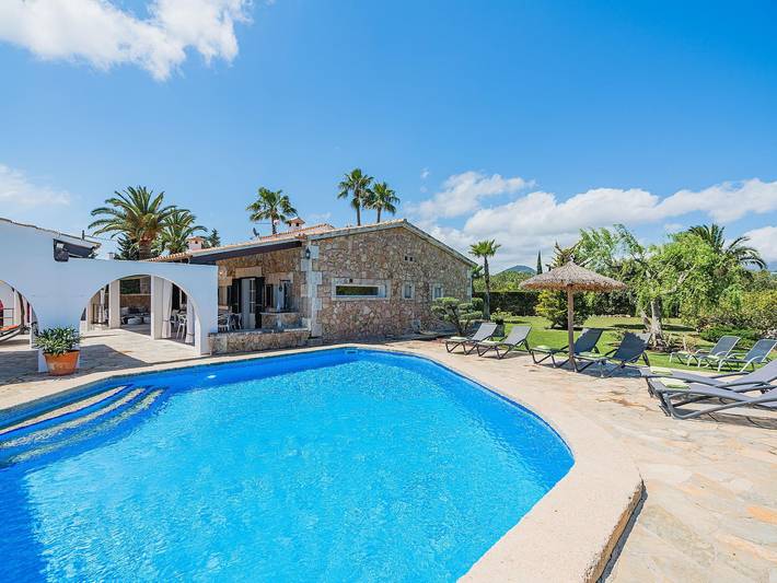 Villa Bayhouse by Sunvillas Mallorca in Pollença, Mallorcas Küste