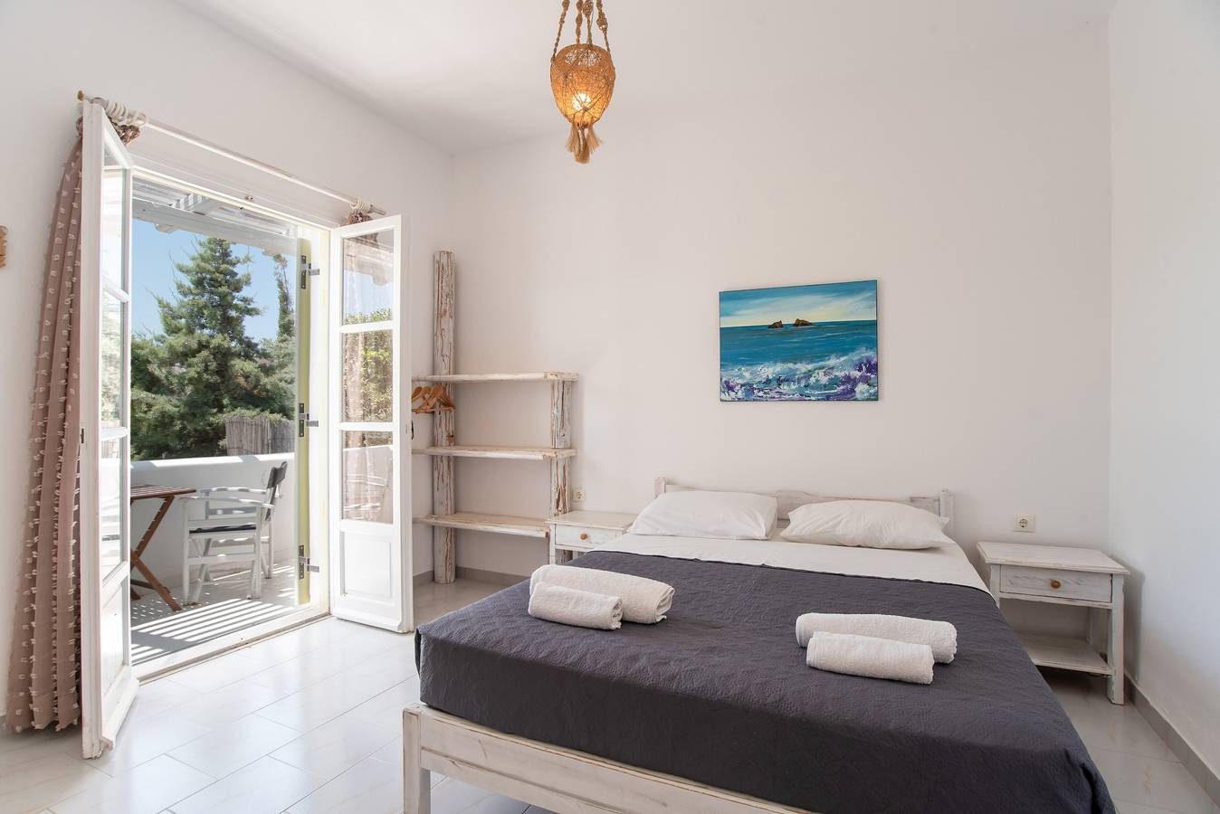 Holiday Home 'Green Retreats 4 Paros' with Mountain View, Wi-Fi and Air Conditioning in Πάρος