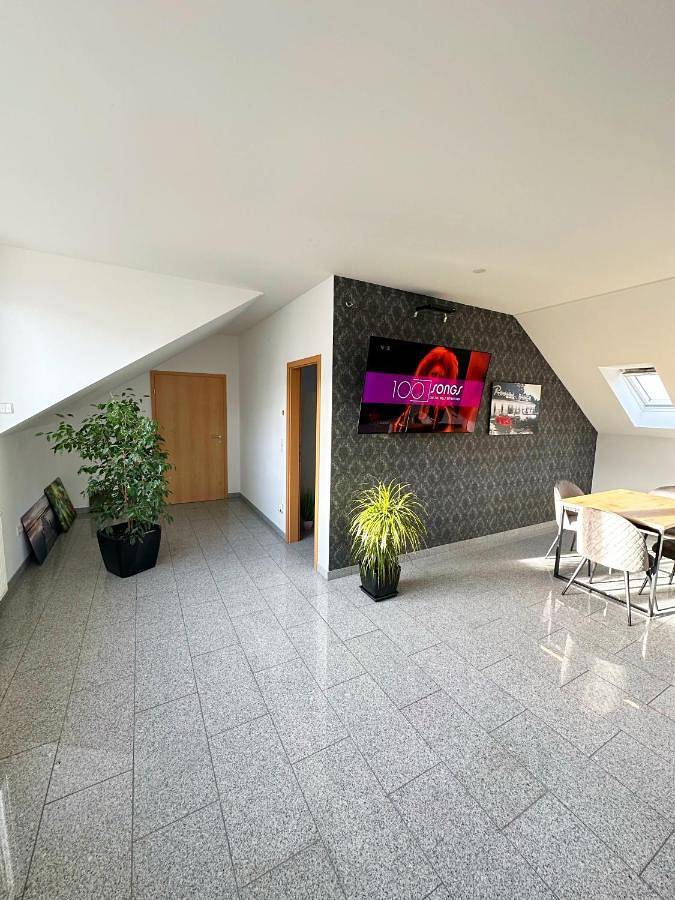 Ganze Wohnung, Two-Bedroom Apartment in Leimen, Rheinebene