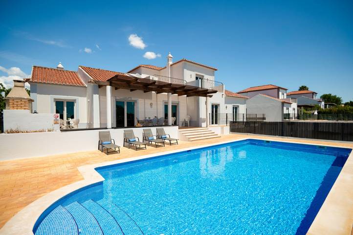 Ferienhaus für 8 Personen, mit Ausblick und Garten
