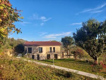 Gîte pour 6 personnes, avec vue et jardin à Génissieux
