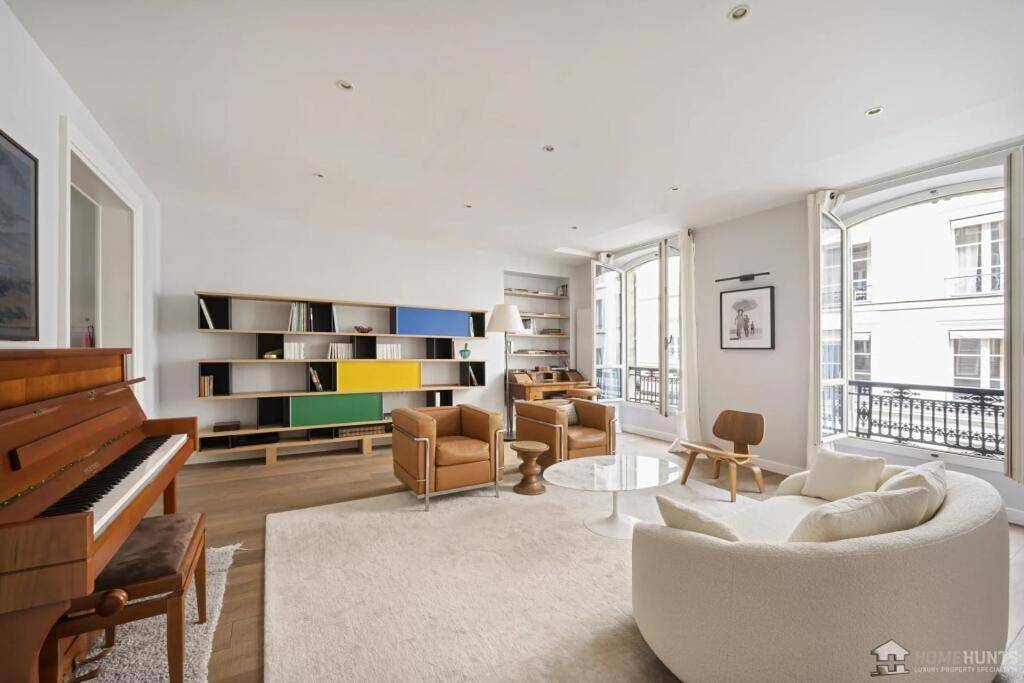 Four-Bedroom House in Eiffelturm, Paris
