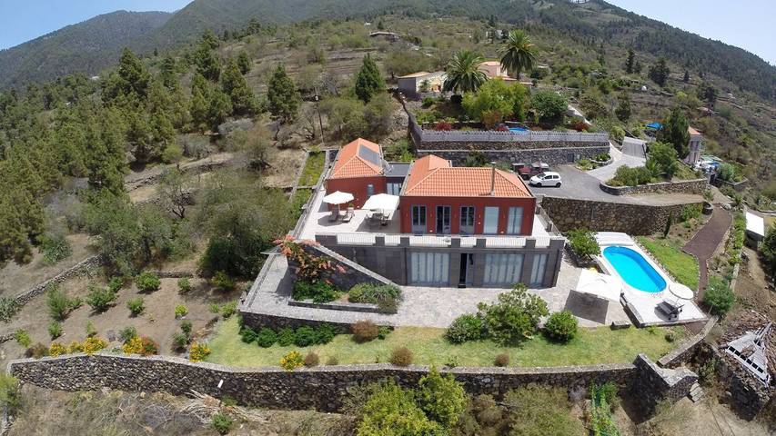 Ferienhaus für 8 Personen, mit Balkon und Sauna sowie Pool und Garten auf den Kanaren