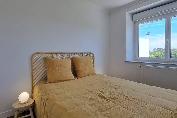 Location de vacances pour 10 personnes, avec jardin et terrasse, animaux acceptés à Saint-Jean-Trolimon - 2