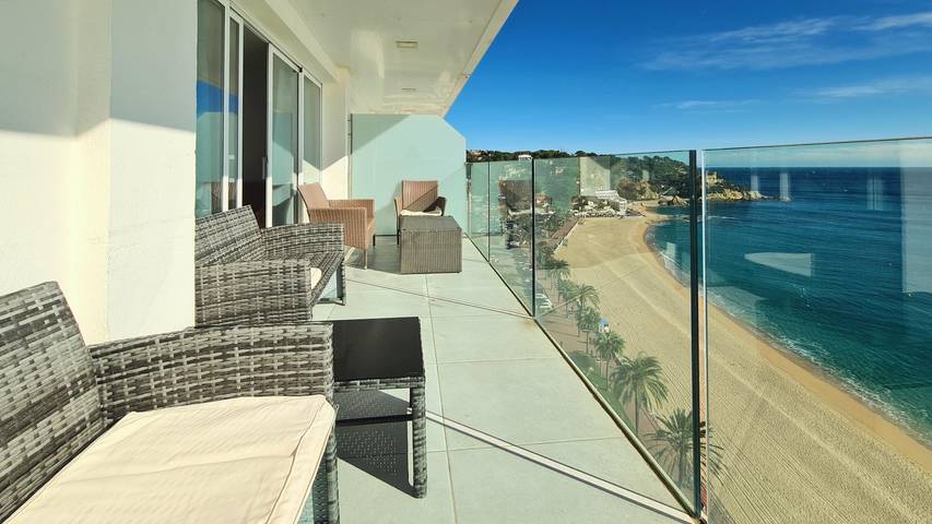 Apartamento de vacaciones para 5 personas, con balcón y vistas al mar - 1