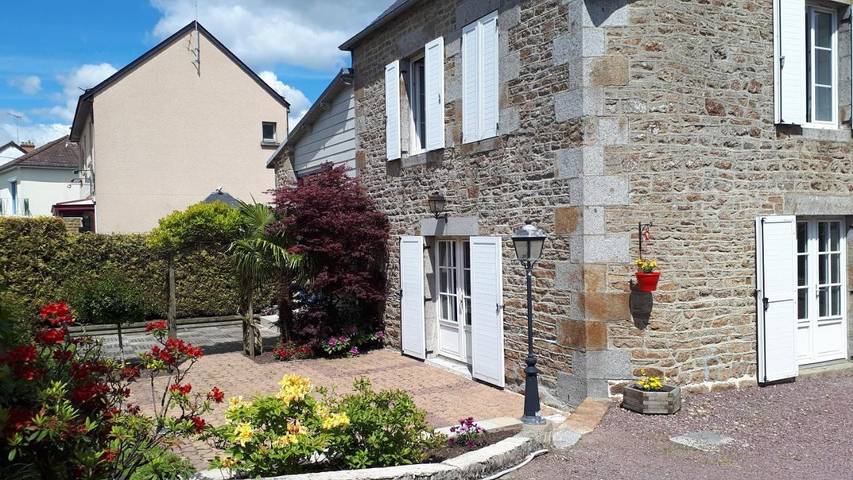 Gîte pour 4 personnes, avec jardin et terrasse à Saint-Martin-des-Champs (Avranches) - 2
