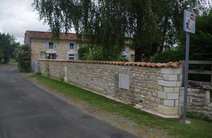 Chambre d’hôte pour 3 personnes, avec jardin à Sablonceaux