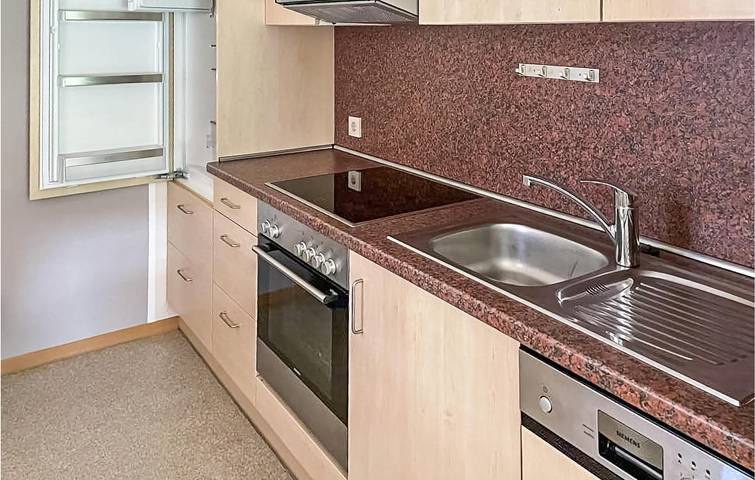 Apartamento acolhedor perto do centro de Oberaula com terraço e estacionamento in Oberaula, Montes Knüll