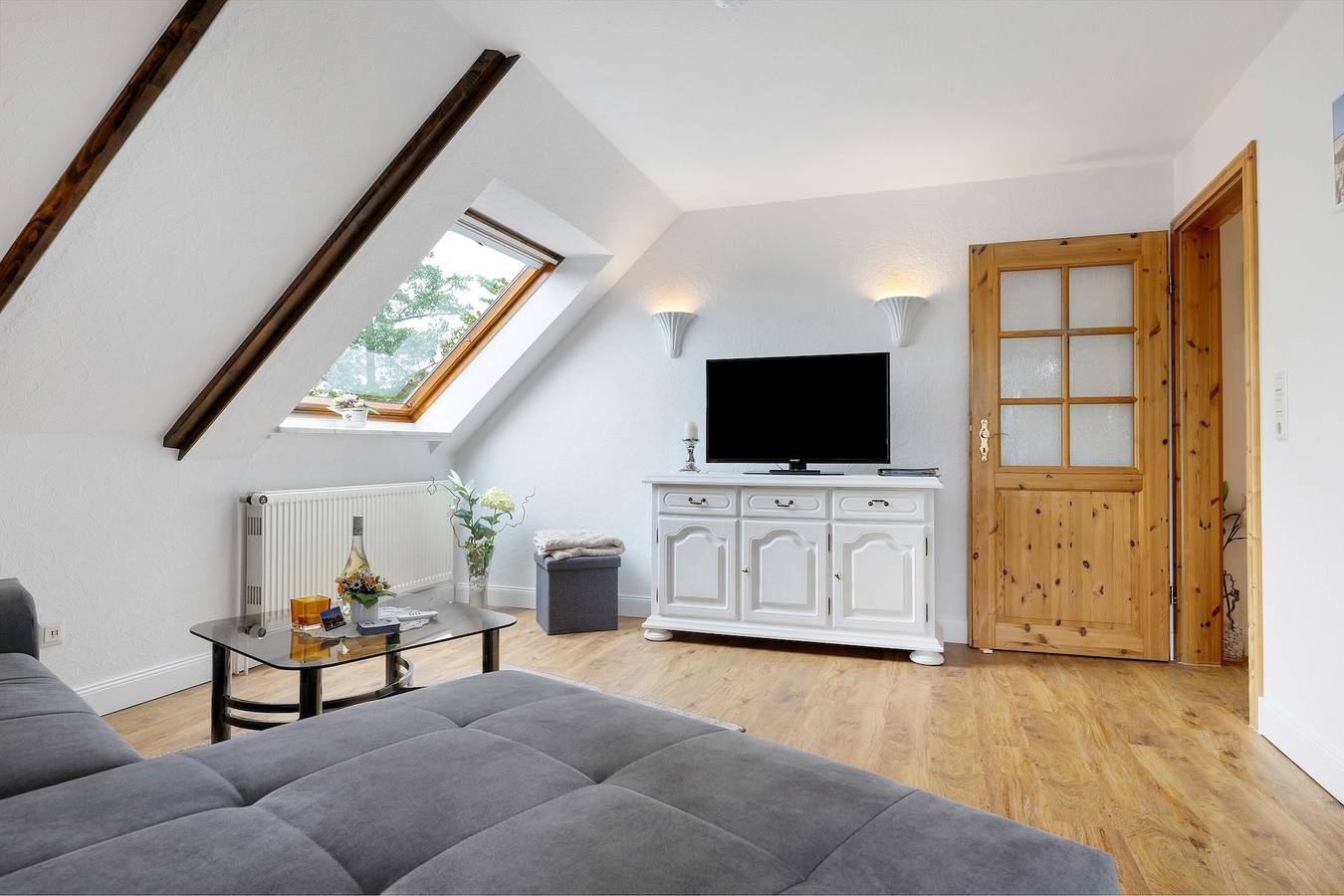 Ganze Wohnung, Ferienwohnung 2" mit Gemeinschaftsgarten und Wlan in Wesselburen, Nordseeküste