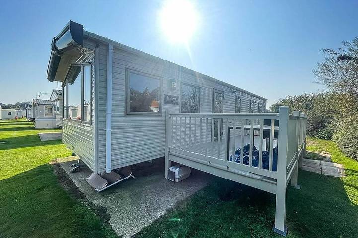 Static caravan for 8 people in Suffolk