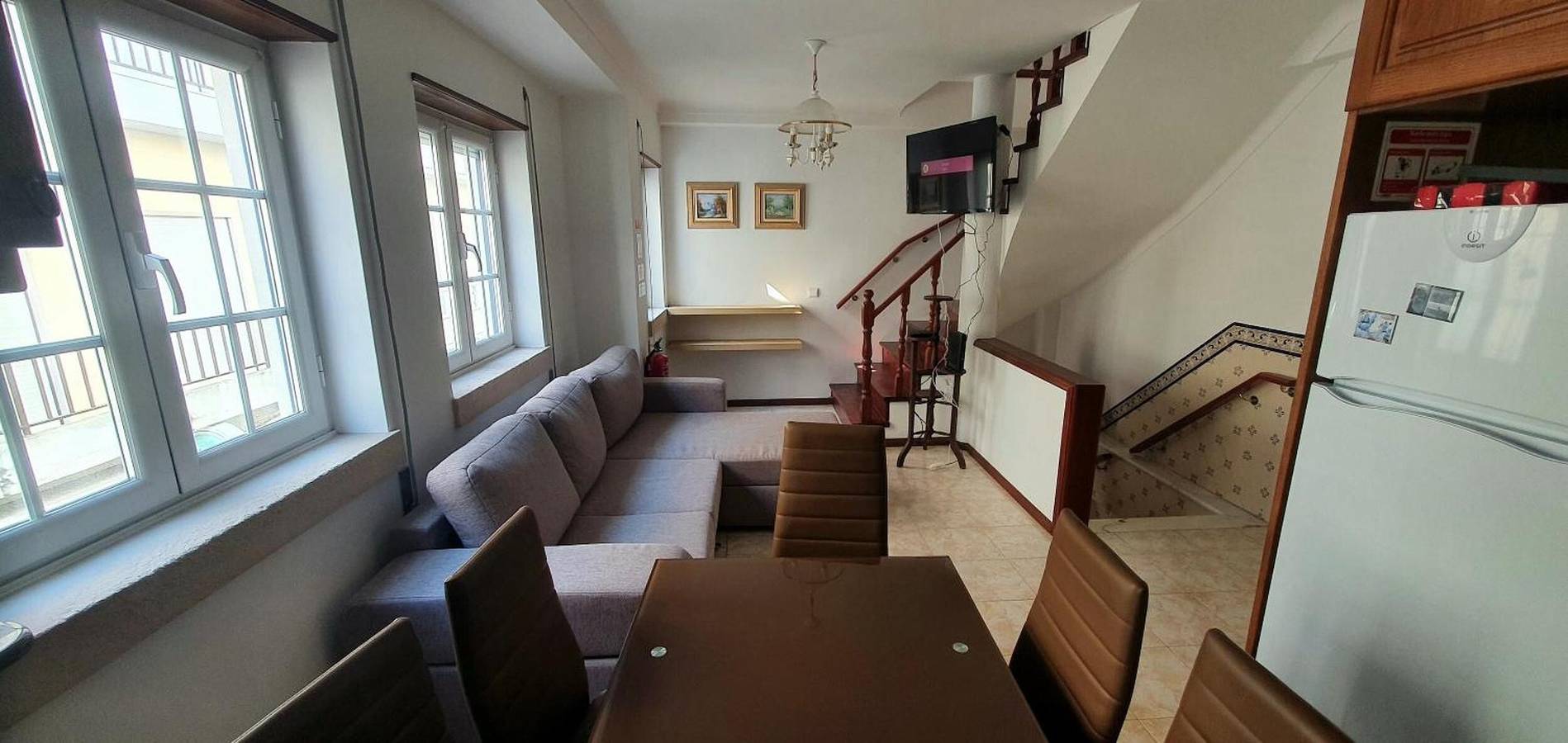 Appartement entier, Appartement Sunao Nazaré à 30 m de la plage, idéal familles et groupes d'amis in Praia da Nazaré, Nazaré