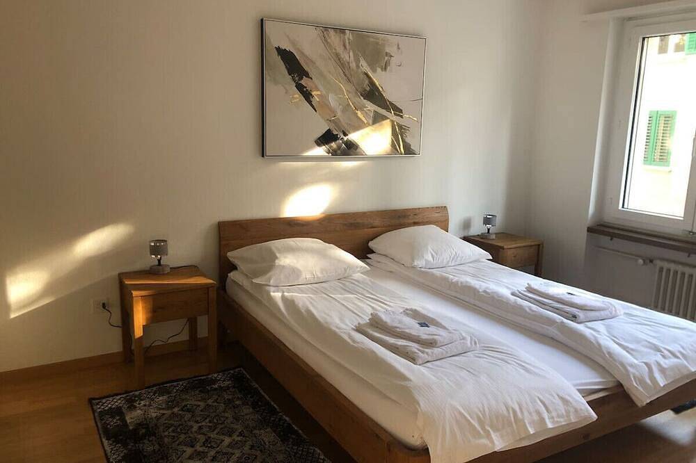 Apartamento entero, Cozy and sunny 2Br flat in the city centre (Sky10) in Zúrich, Distrito de Zúrich